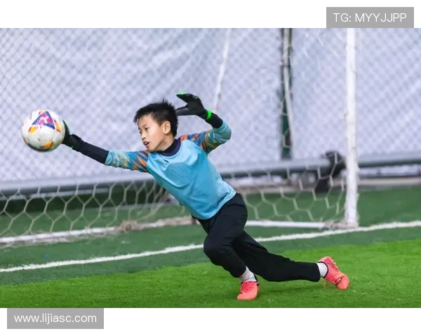 小朋友勇闯足球明星的世界挑战赛展现无限潜力与梦想